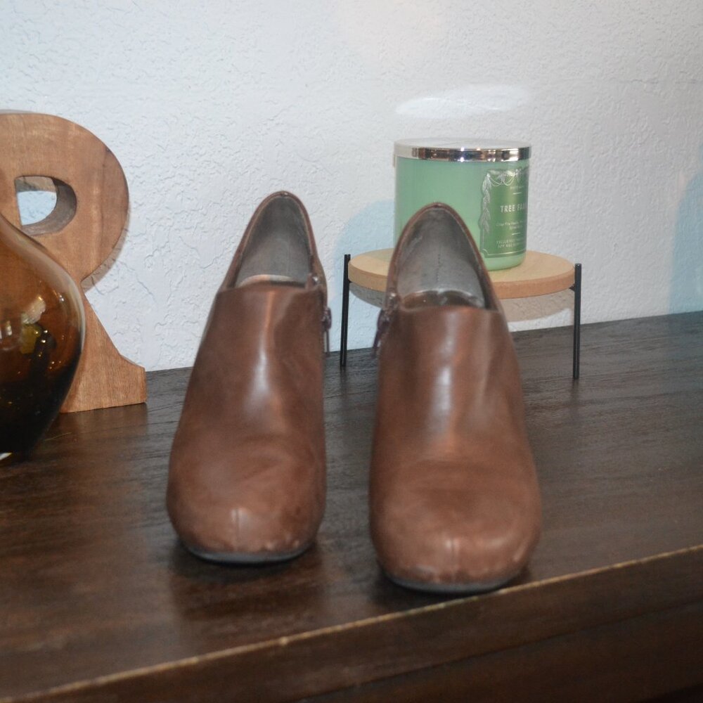 Pre-owned Worthington Brown ankle boots Size 8.5